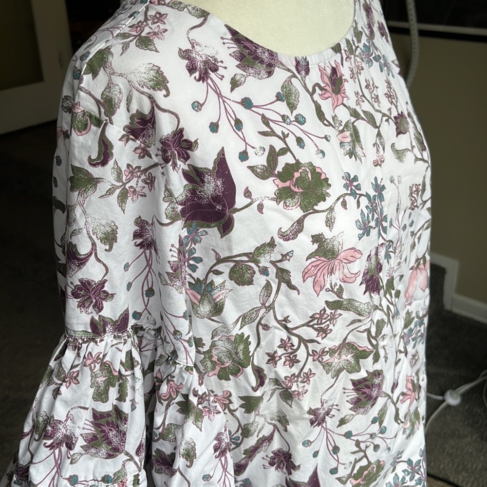 🍇Melrose & Market • Floral Ruffle Blouse white purple 100% cotton size XL